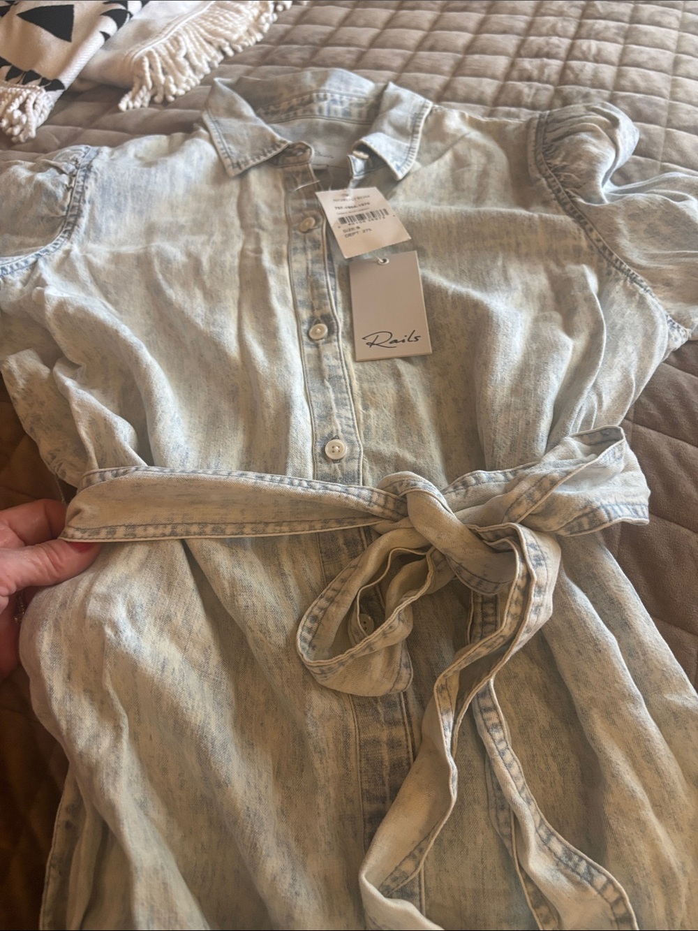NWT Rails Adele Belted Mini Shirt Dress Light Acid Wash Denim Medium $218 - Picture 7 of 9